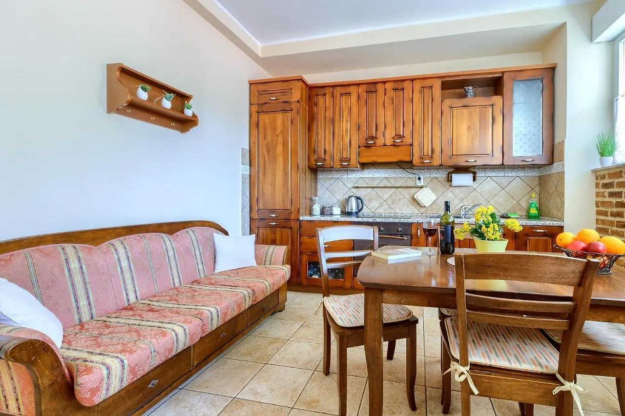 Place2Bpula-100M From Amphitheater 0*, Pula Croatia